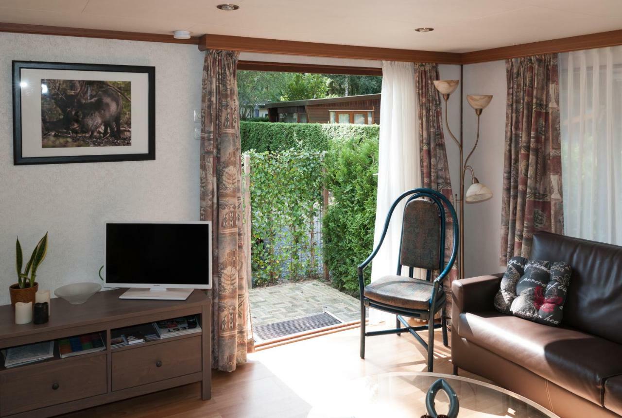 The Place To Be-2 Villa Putten Bagian luar foto